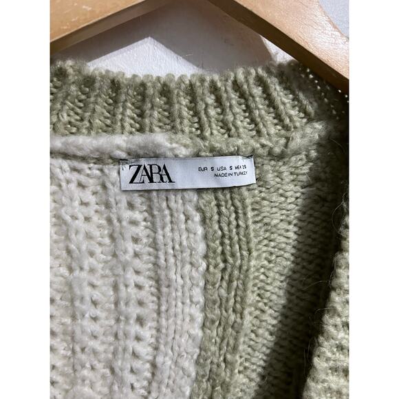 Zara Sweater Womens Small Patchwork Chunky Knit Sage Green Ivory V Neck Oversize - Picture 4 of 6